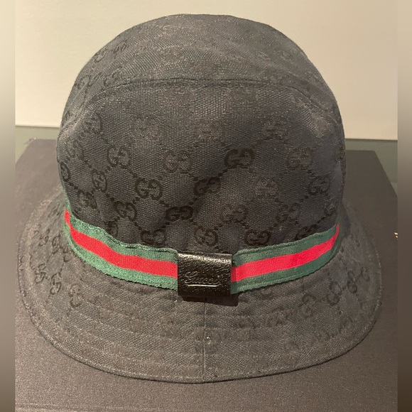 100% Authentic Gucci bucket hat - Picture 2 of 4